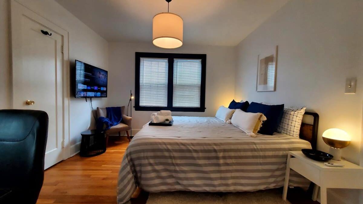 The Blue Sapphire 2Br 2 King Beds & Ample Backyard Daire Bridgeport Dış mekan fotoğraf