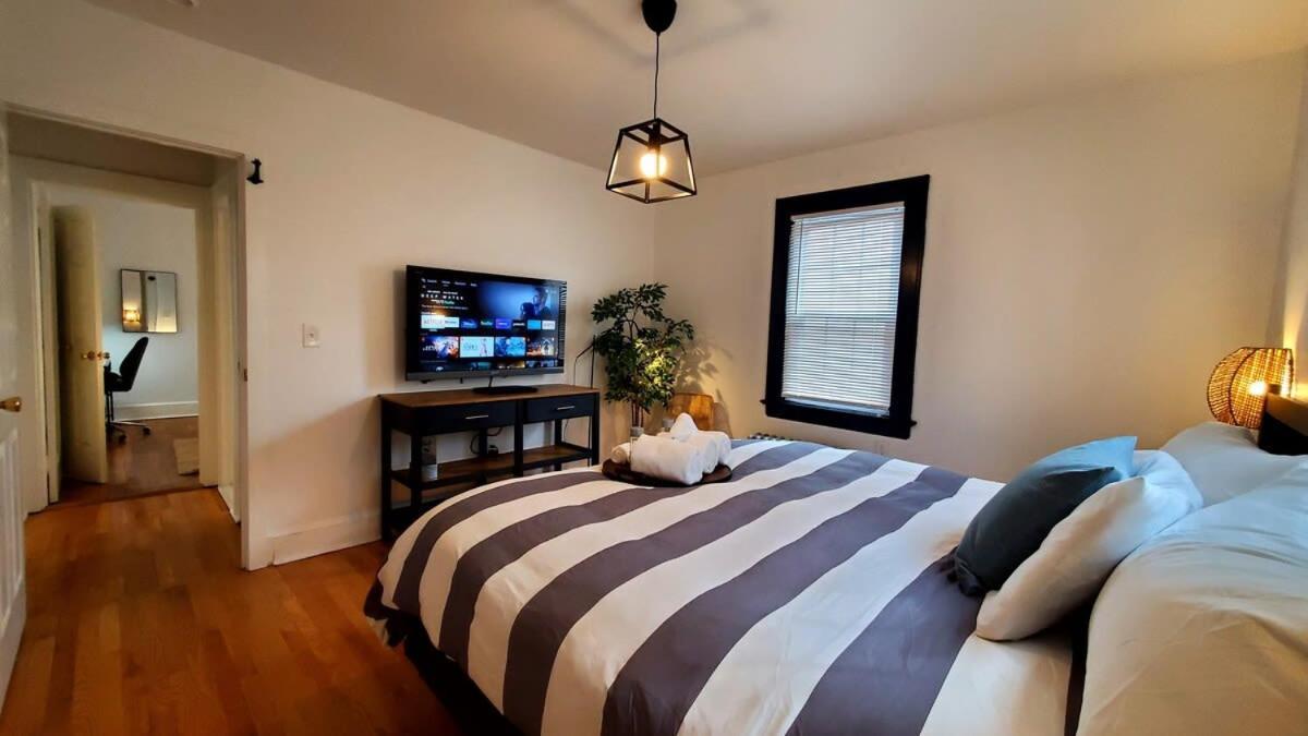 The Blue Sapphire 2Br 2 King Beds & Ample Backyard Daire Bridgeport Dış mekan fotoğraf